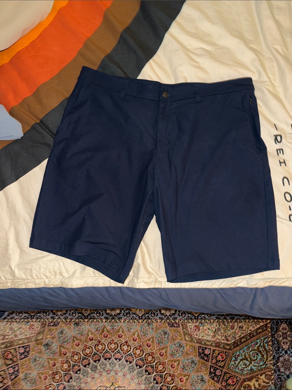 lululemon athletica Men's Dark Navy Commission Shorts 11”